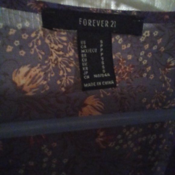 Forever 21 - Picture 3 of 3